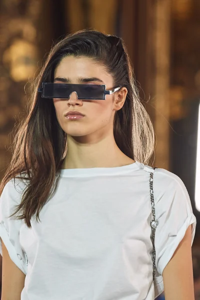 Look 214
